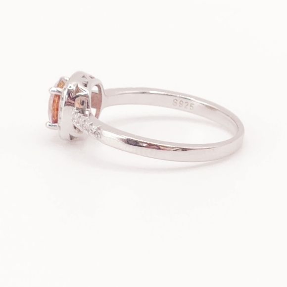 1 carat pink moissanite ring - Picture 10 of 11